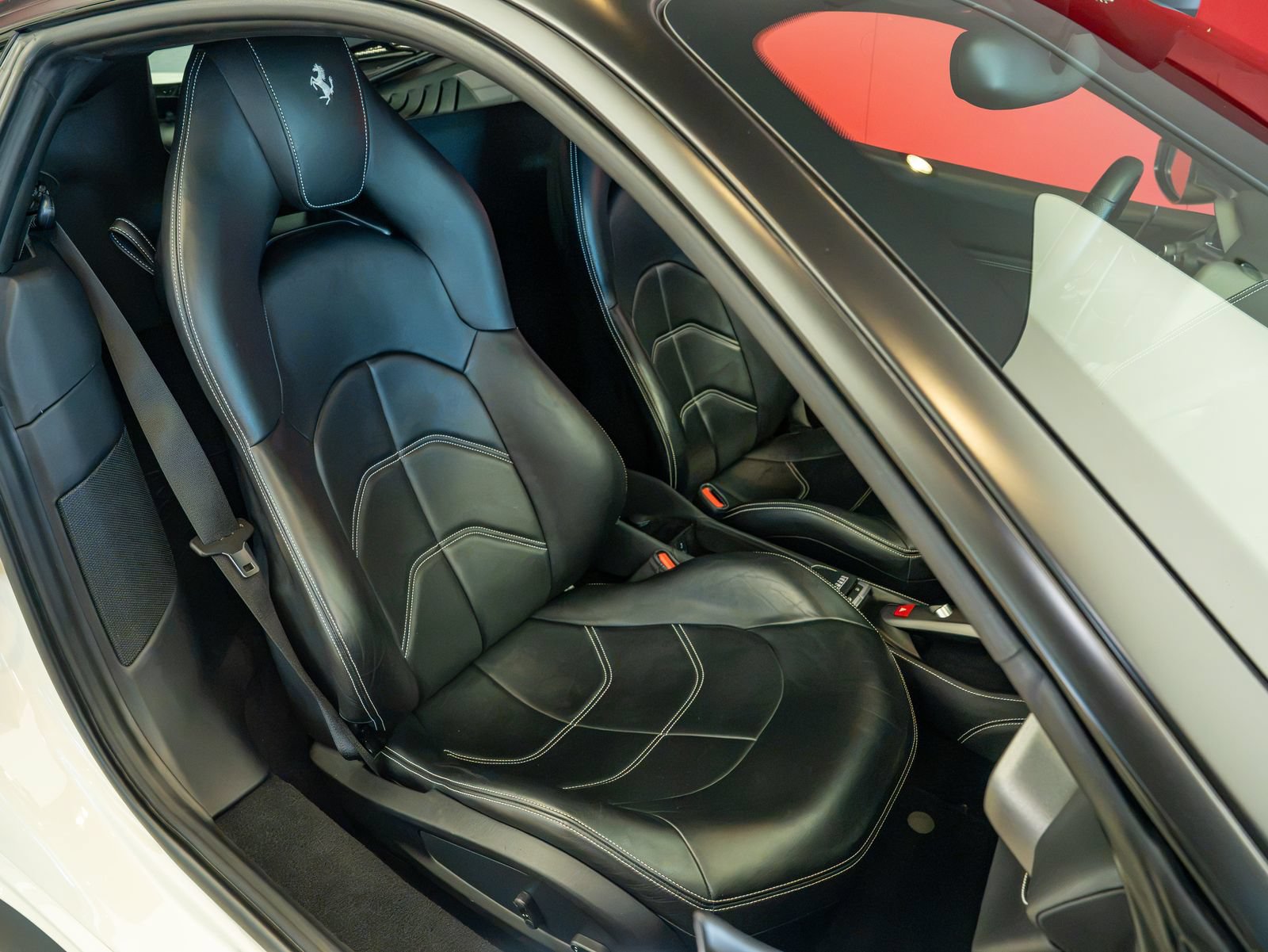 Certified 2016 Ferrari 488 GTB RWD image 19