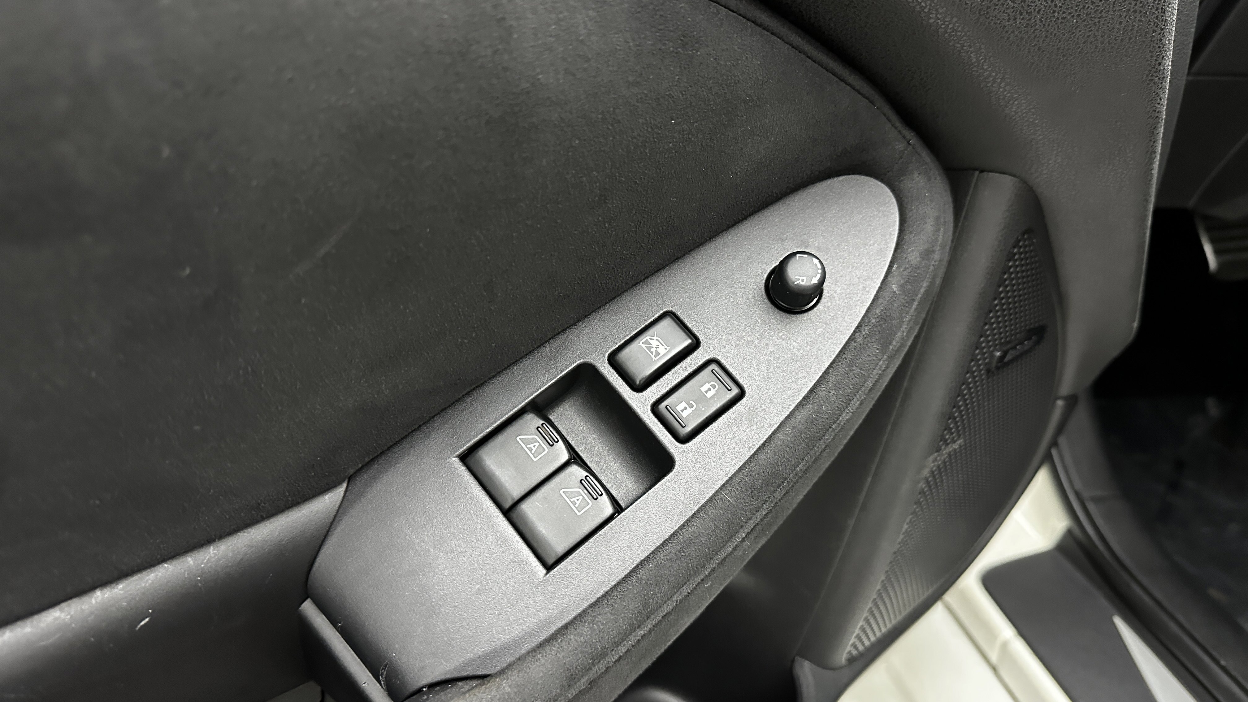 Used 2017 Nissan 370Z NISMO image 15