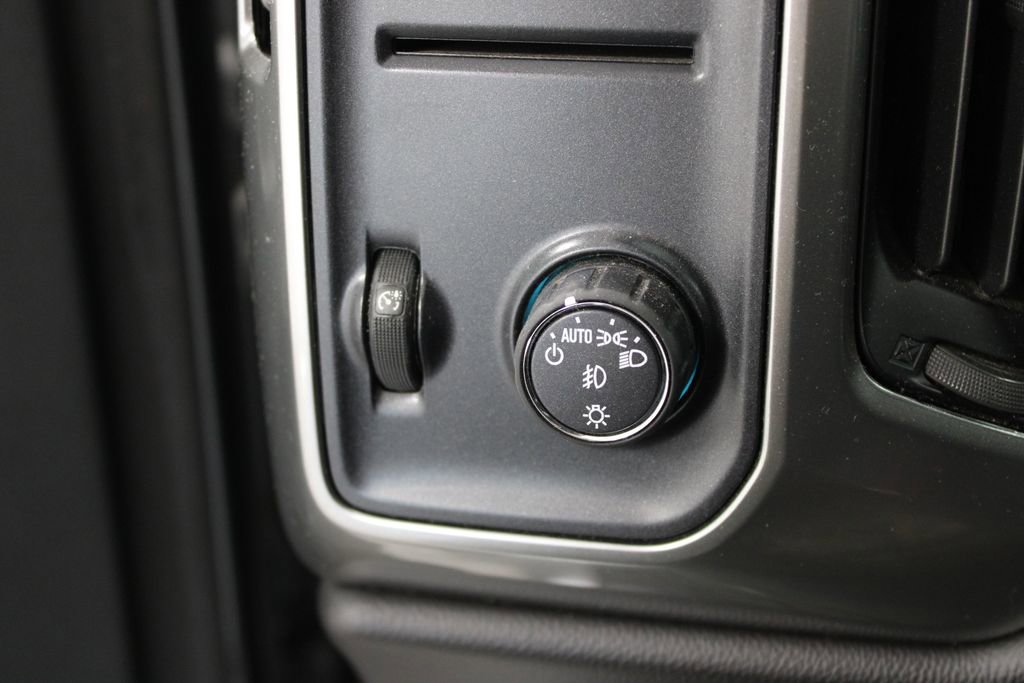 Used 2017 Chevrolet Silverado 1500 LT w/ All Star Edition image 28