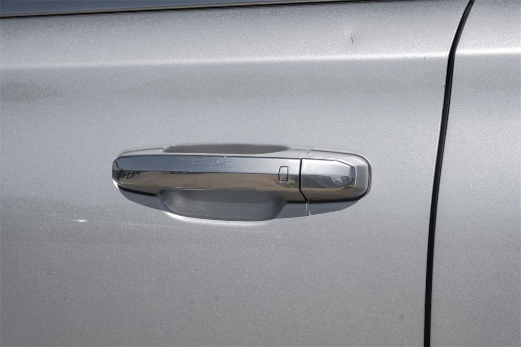 Used 2019 Cadillac Escalade ESV Luxury image 46