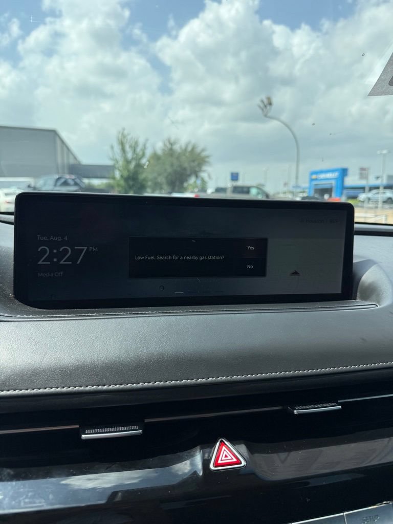 Used 2022 Genesis G80 2.5T RWD image 20