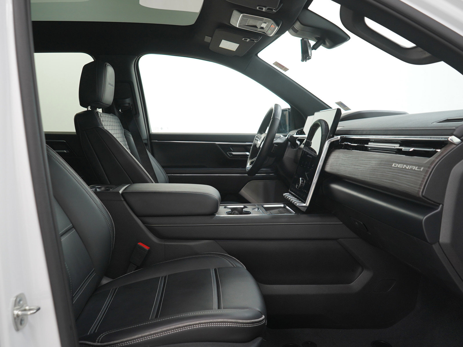 Used 2025 GMC Sierra EV Denali AWD/4WD image 11
