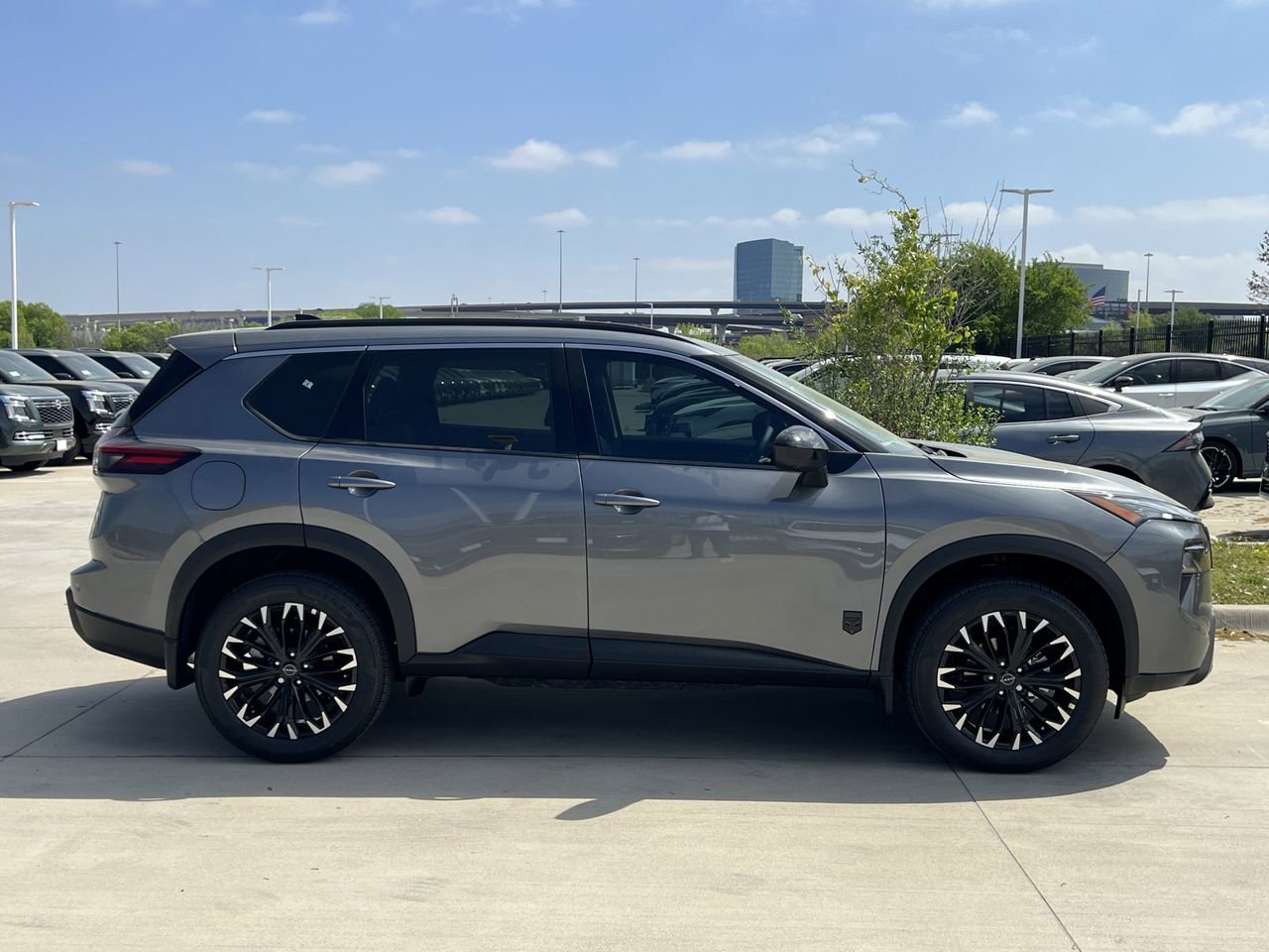 New 2026 Nissan Rogue SV image 3
