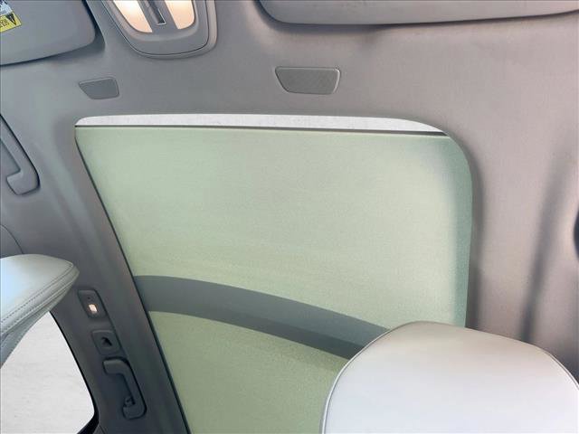 Used 2022 Volvo XC60 T8 Inscription w/ Advanced Package image 15