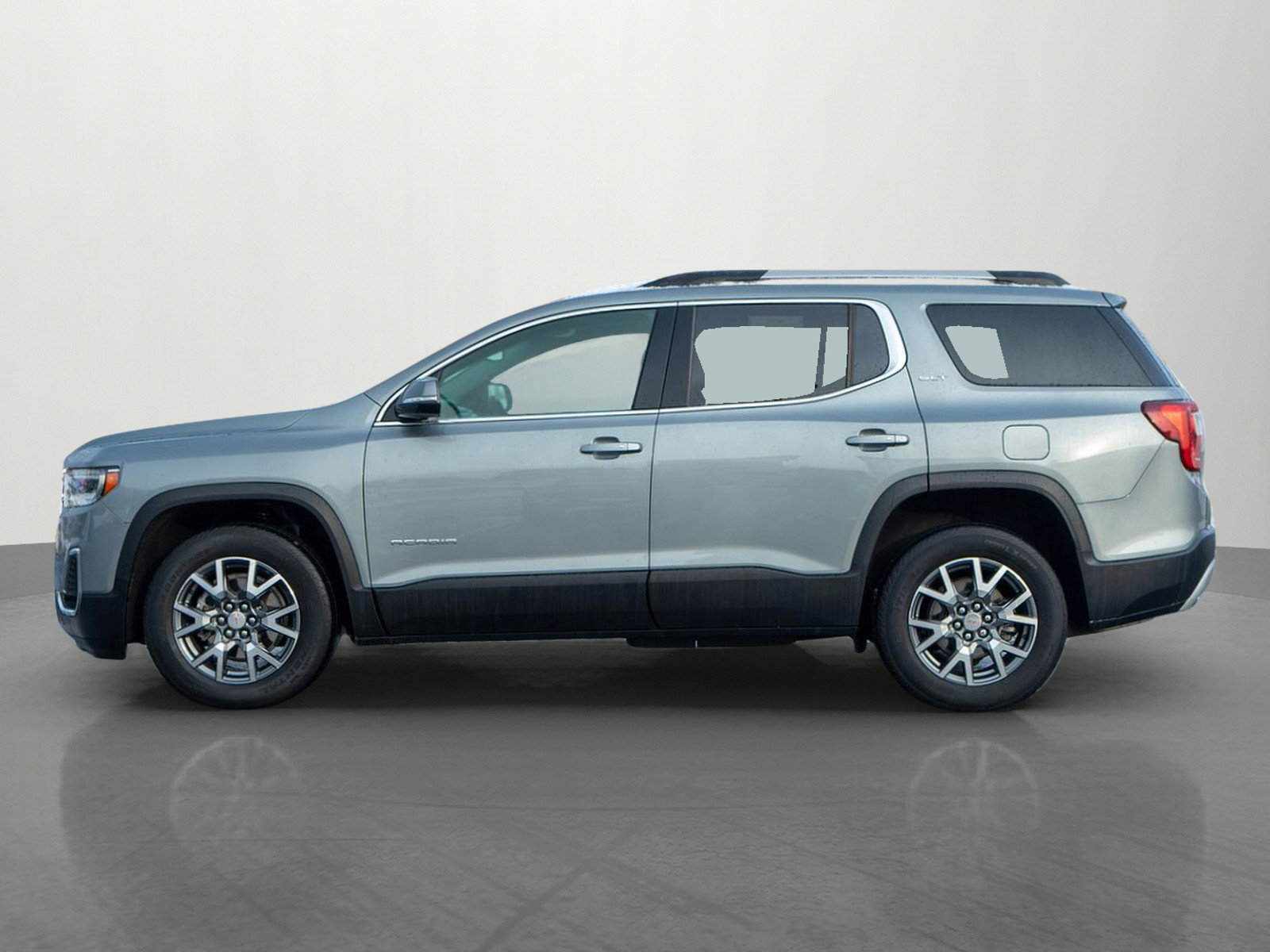 Used 2023 GMC Acadia SLT w/ Preferred Package image 4
