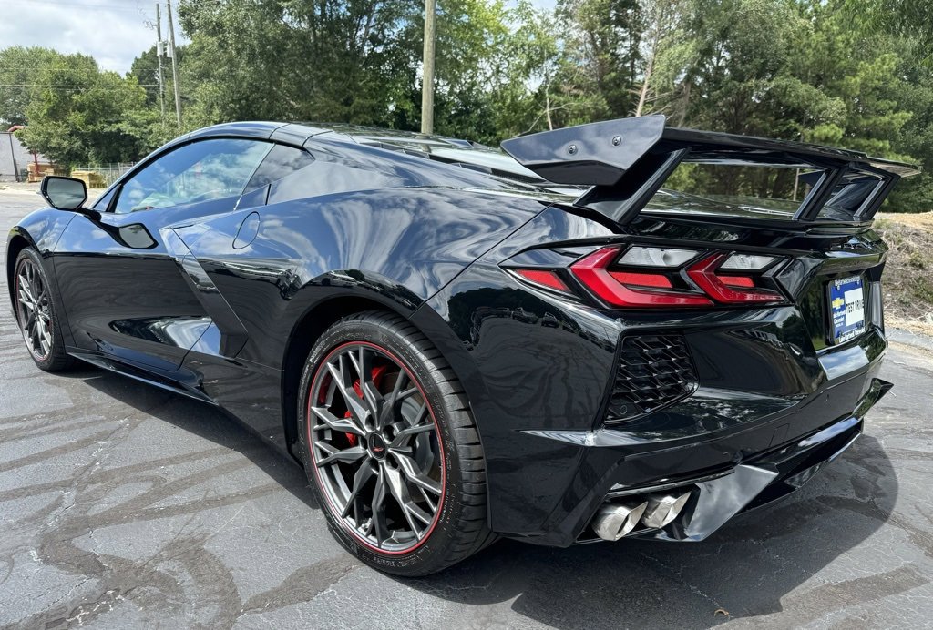 Used 2023 Chevrolet Corvette Stingray Preferred Cpe w/ Z51 Performance Package image 4