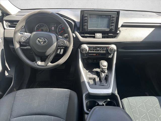 Used 2020 Toyota RAV4 XLE image 23