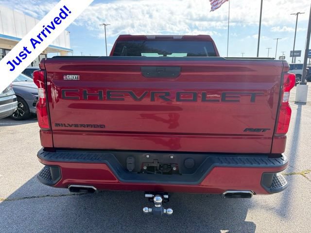 Used 2022 Chevrolet Silverado 1500 RST w/ LPO, Blackout Package AWD/4WD image 4