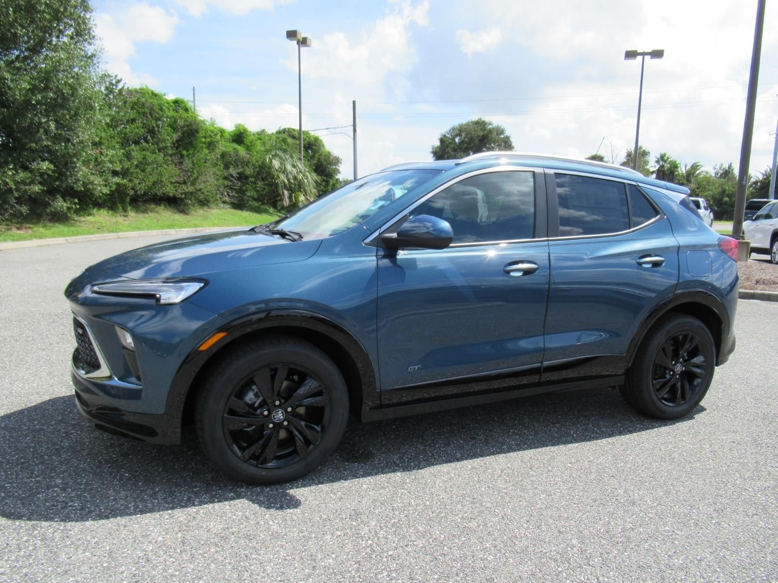 New 2026 Buick Encore GX Sport Touring w/ Comfort Package FWD image 4