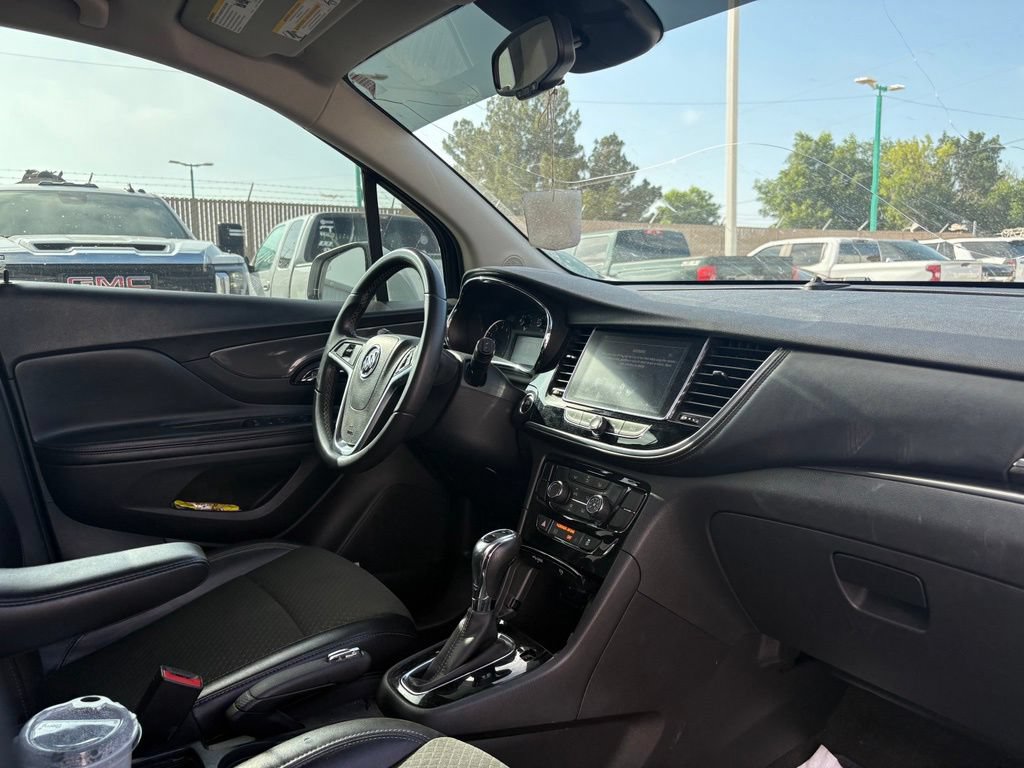 Used 2021 Buick Encore Preferred w/ Safety Package FWD image 9