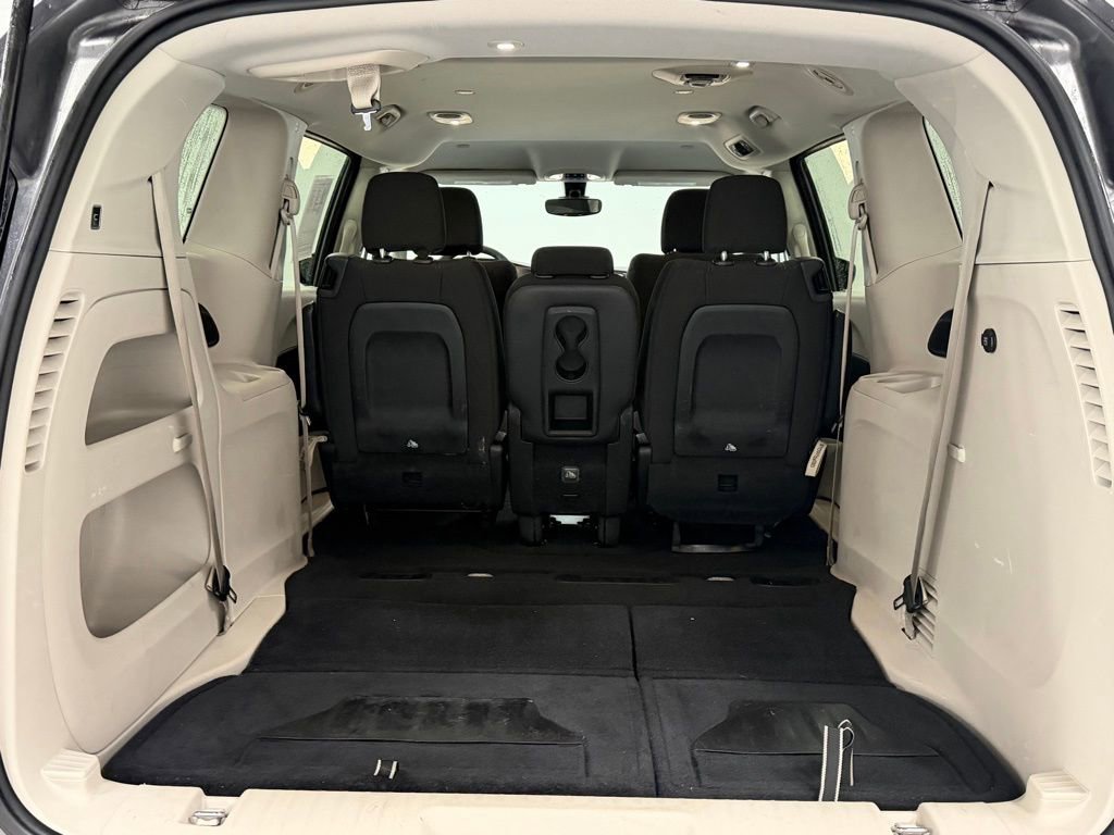 Used 2017 Chrysler Pacifica Touring image 24