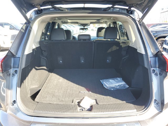 Certified 2025 Nissan Rogue SV w/ SV Premium Package AWD/4WD image 8