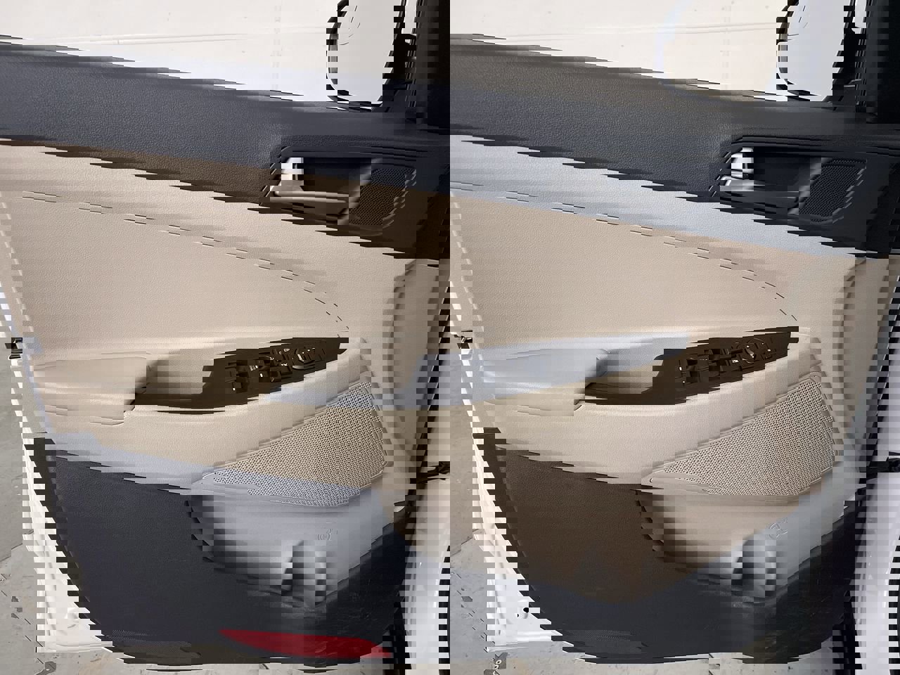 Used 2018 Hyundai Tucson SE w/ Cargo Package image 10