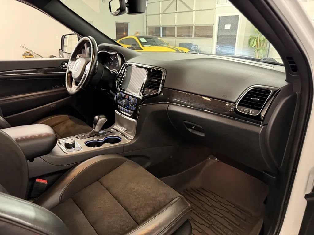 Used 2021 Jeep Grand Cherokee Trailhawk AWD/4WD image 41