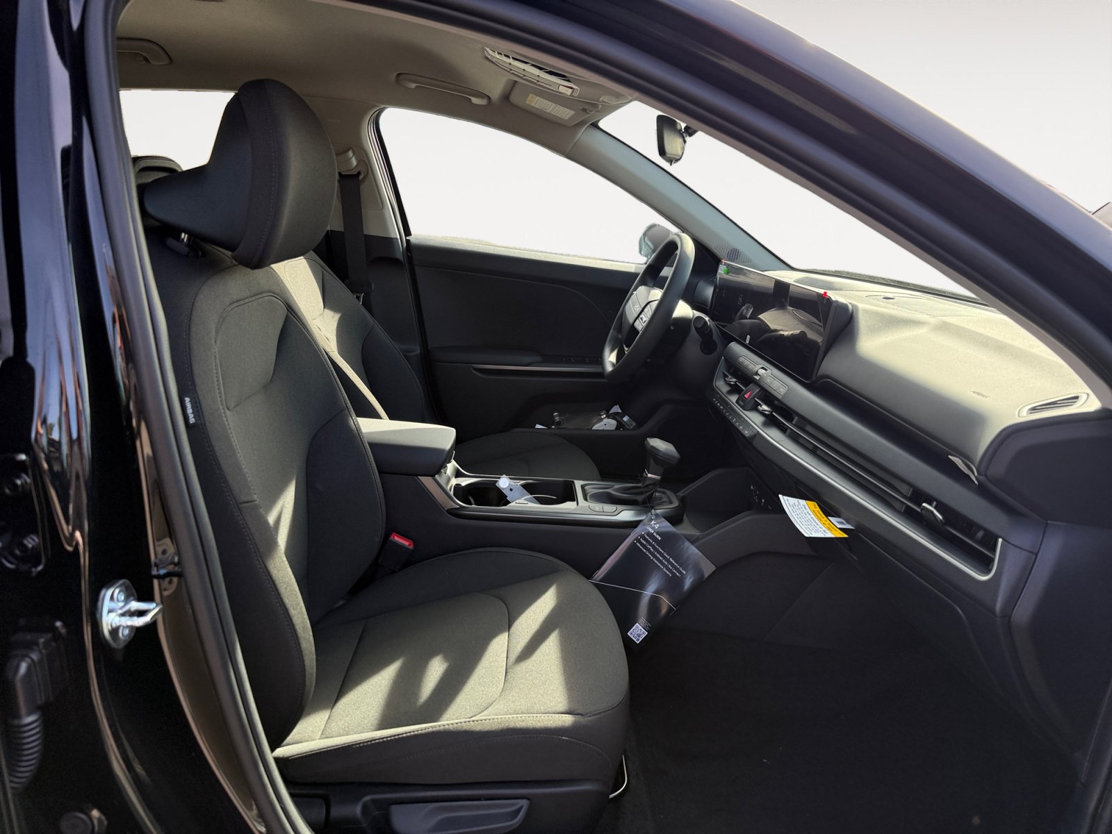 New 2027 Kia K4 FWD image 19