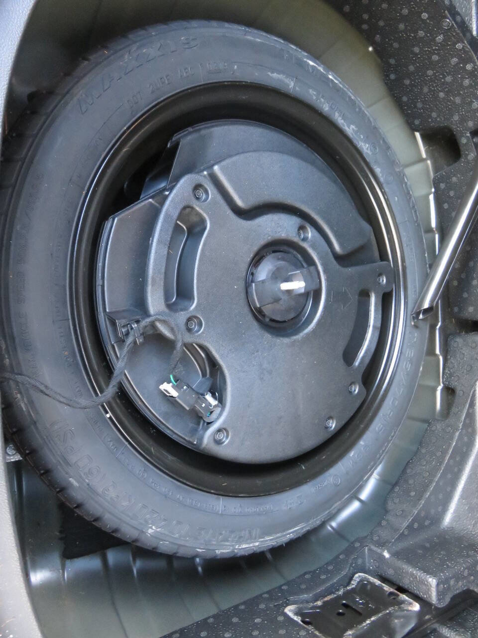 Used 2019 Buick Encore Preferred image 32