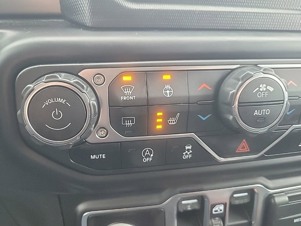 Used 2021 Jeep Wrangler Unlimited Sport image 14