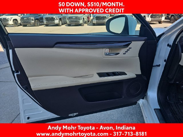 Used 2016 Lexus ES 350 w/ Luxury Package w/Wood Trim FWD image 11