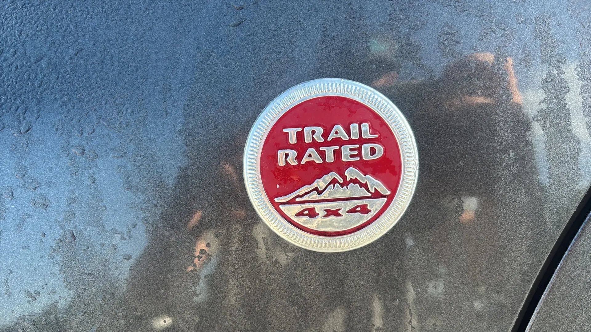 Used 2019 Jeep Cherokee Trailhawk AWD/4WD image 15