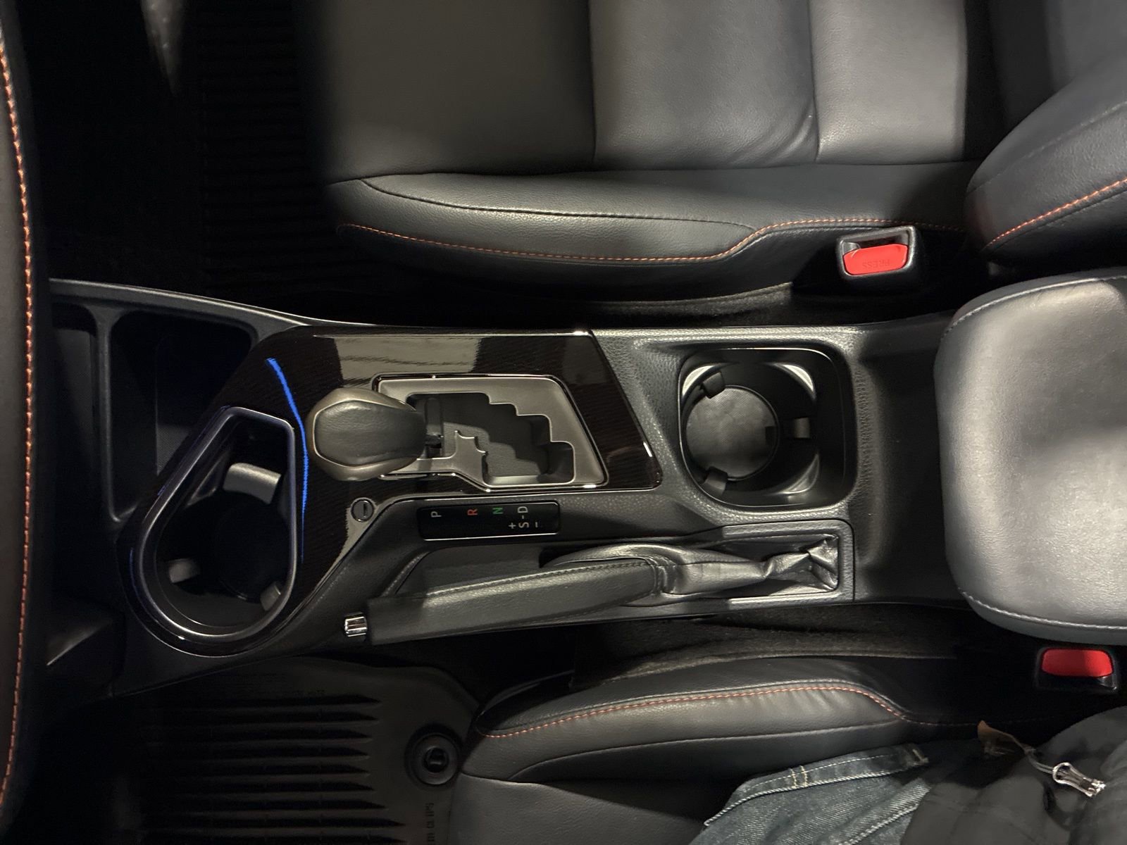 Used 2017 Toyota RAV4 SE image 26