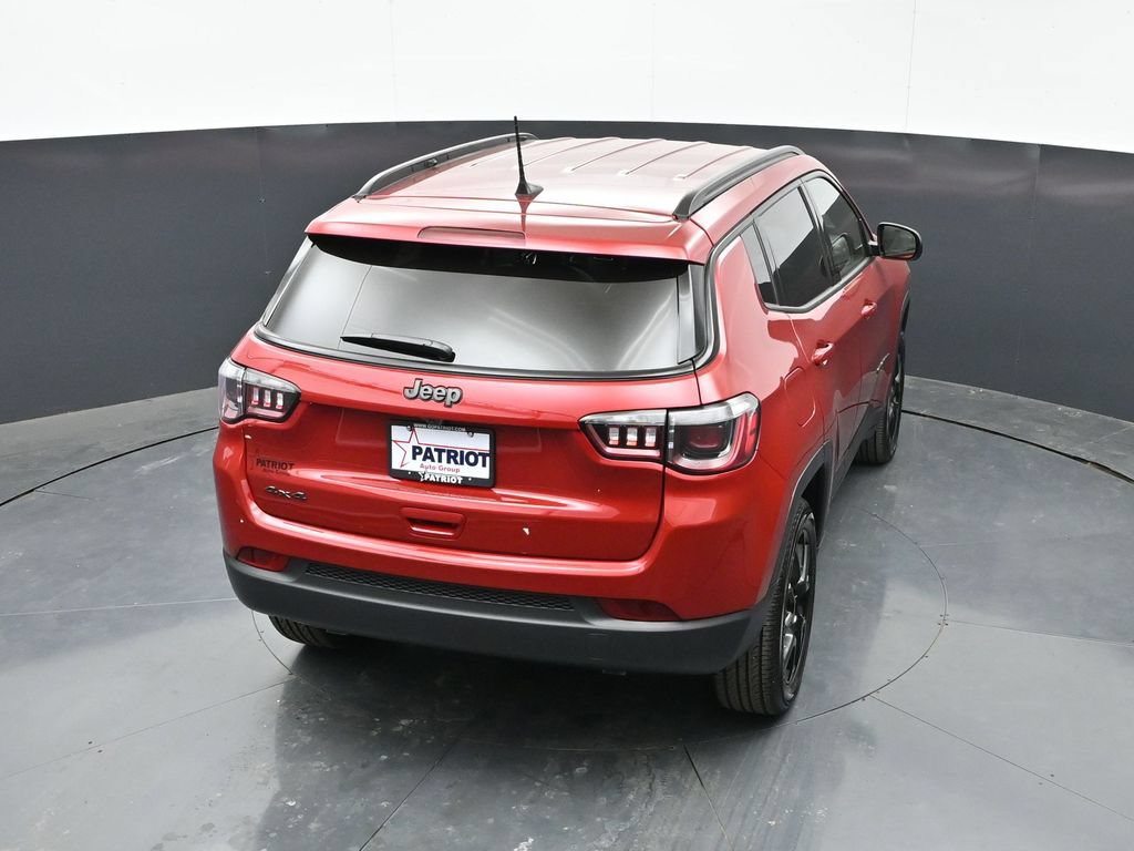 New 2026 Jeep Compass Latitude AWD/4WD image 36