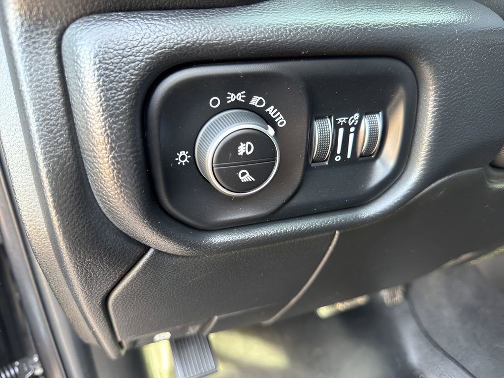 Used 2019 RAM 2500 Laramie image 28