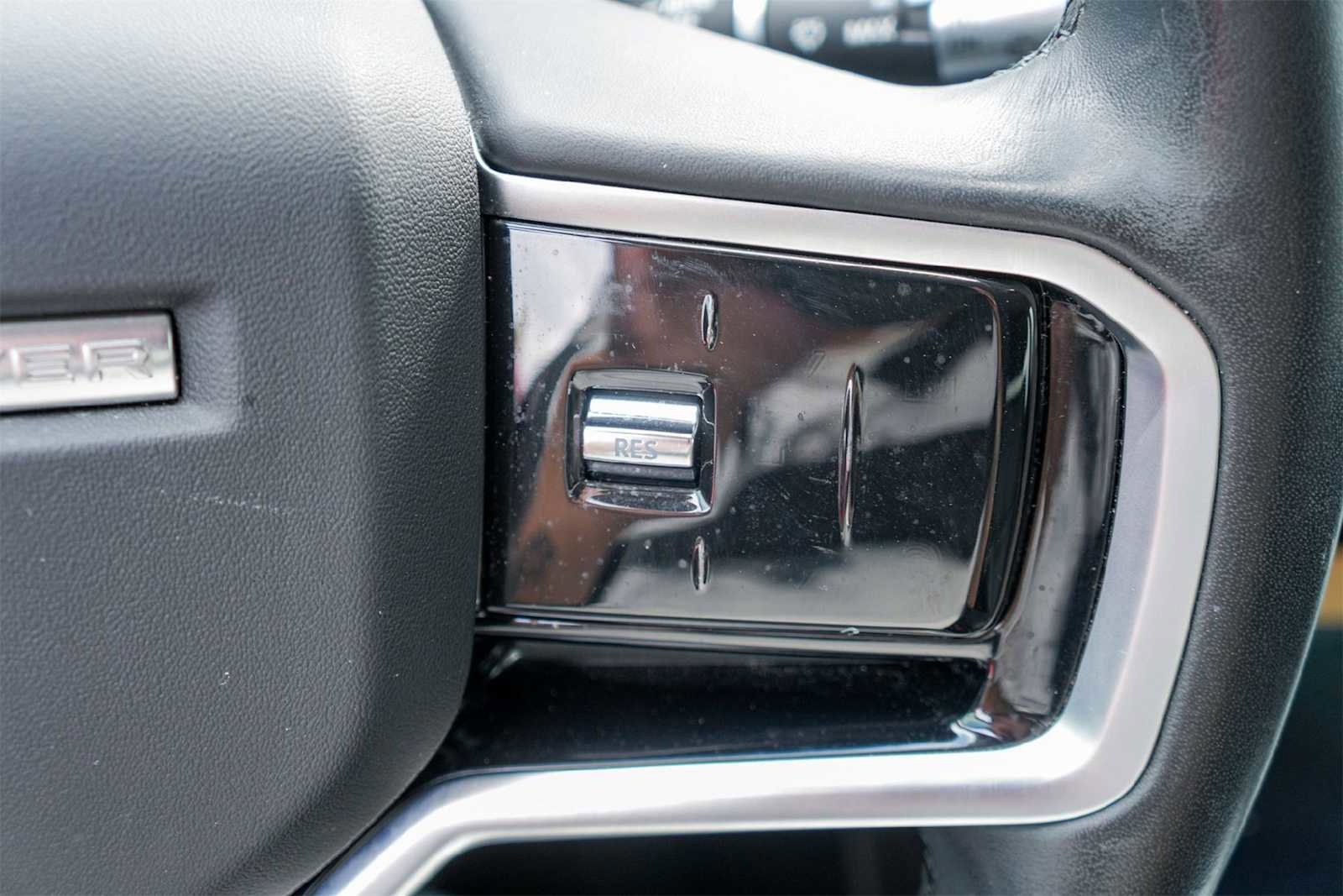 Used 2022 Land Rover Range Rover Evoque S image 26