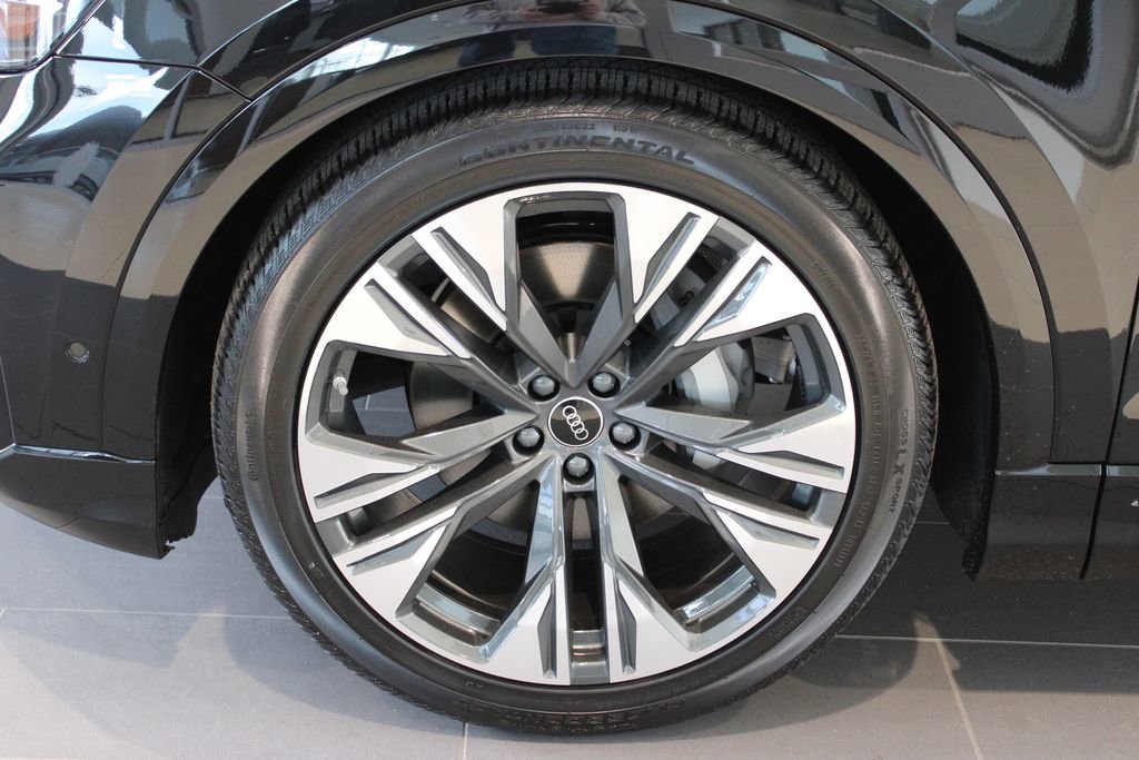 New 2026 Audi Q8 Premium Plus image 25