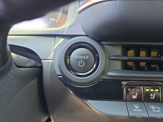 Used 2023 Toyota Crown Limited image 24