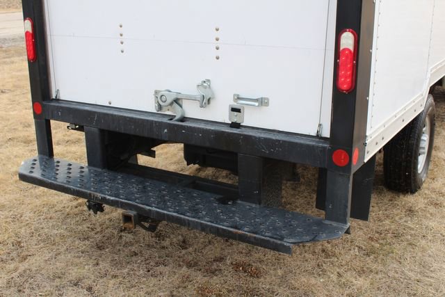 Used 2016 Chevrolet Express 3500 image 12