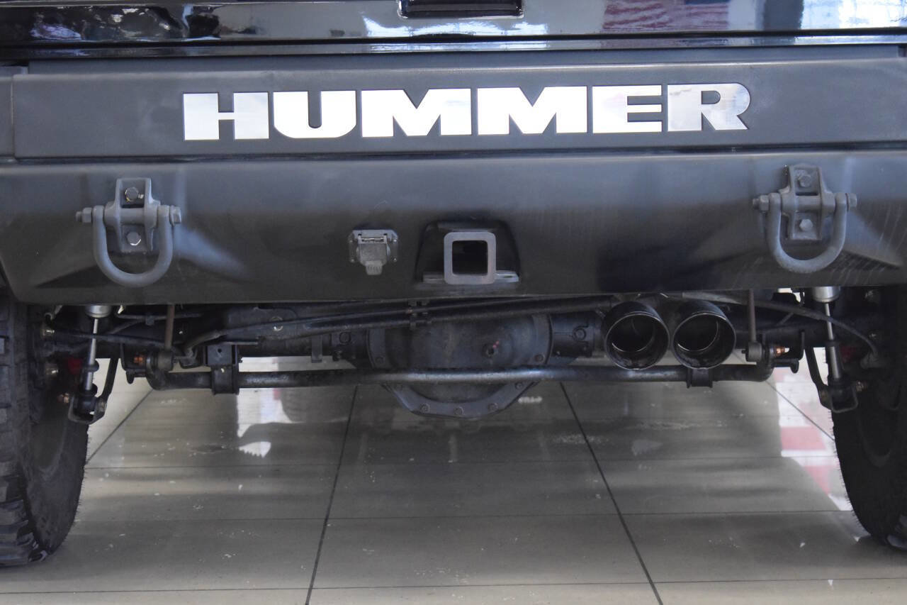 Used 2003 HUMMER H2 w/ Preferred Equipment Group image 29