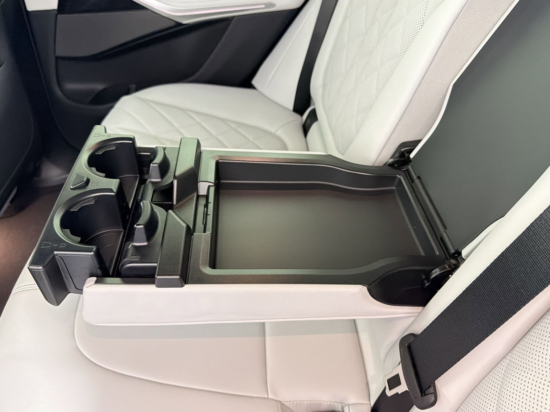 New 2026 BMW X5 M60i AWD/4WD image 22