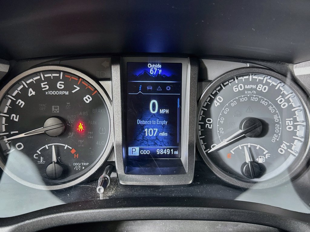 Used 2020 Toyota Tacoma TRD Off-Road w/ Technology Package AWD/4WD image 29