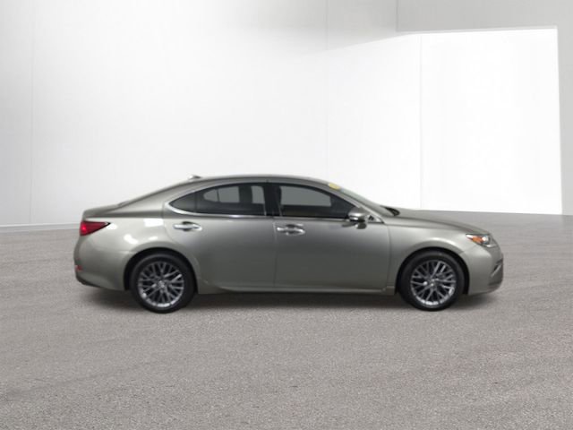 Used 2018 Lexus ES 350 w/ Navigation System Package image 43