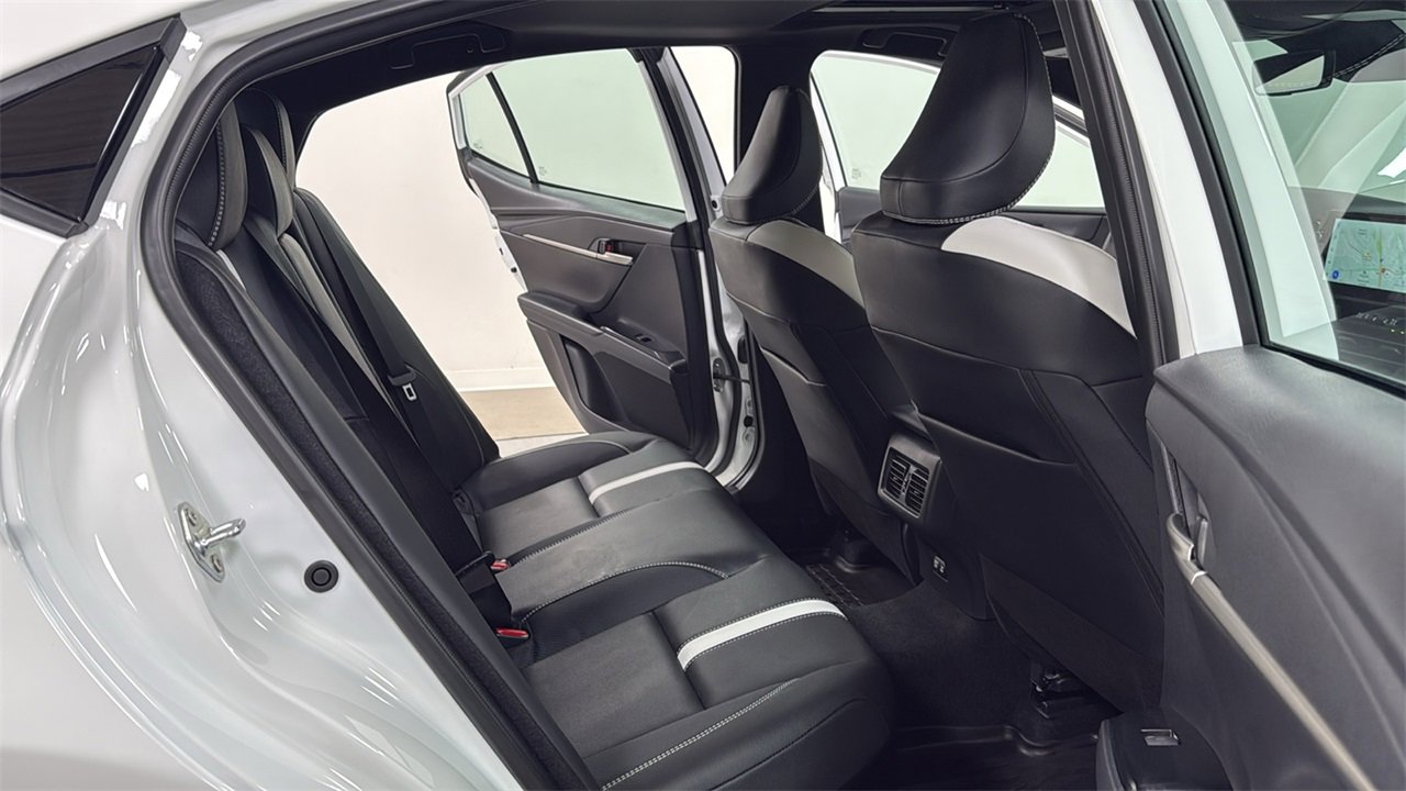 Used 2026 Toyota Camry SE w/ Multimedia Upgrade Package image 17