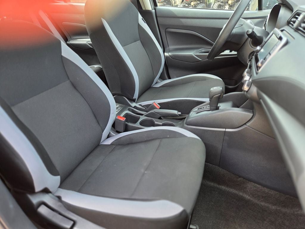 Used 2025 Nissan Versa S FWD image 12