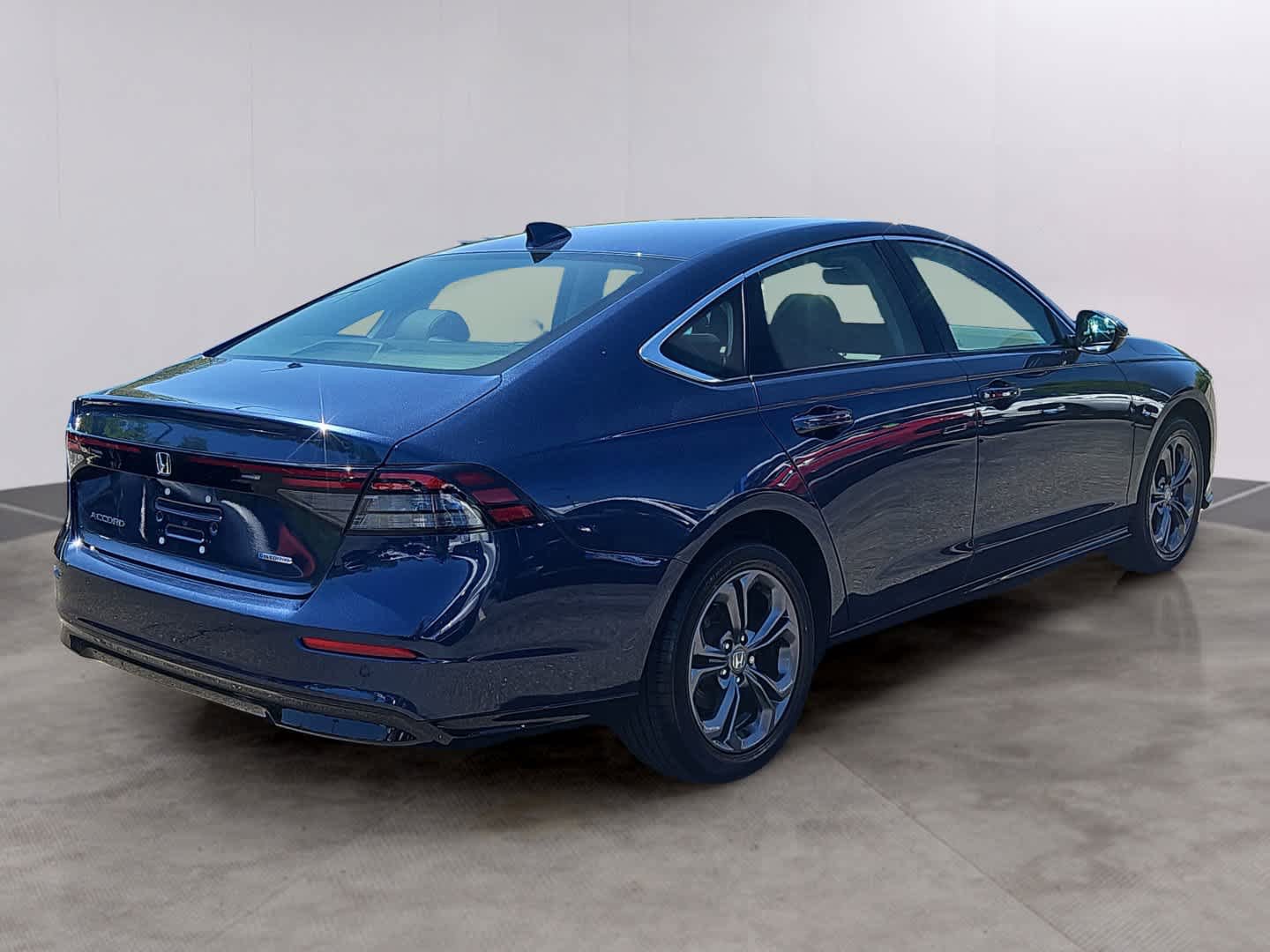 Certified 2024 Honda Accord EX-L image 4