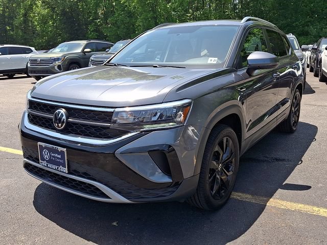 Certified 2022 Volkswagen Taos SE AWD/4WD image 4
