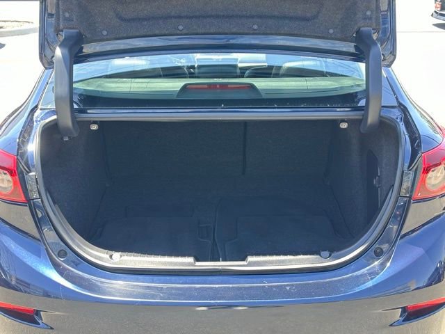Used 2018 MAZDA MAZDA3 Touring FWD image 23