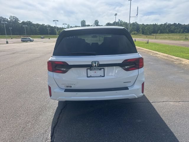 New 2026 Honda Odyssey Touring image 10
