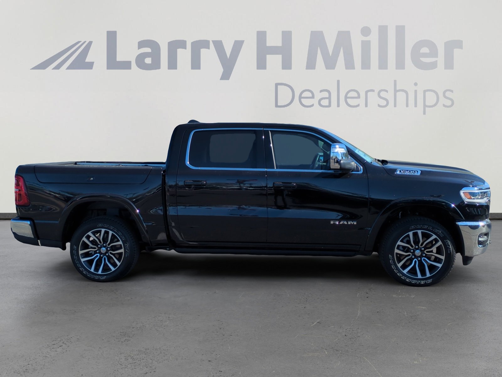 New 2025 RAM 1500 Limited image 6