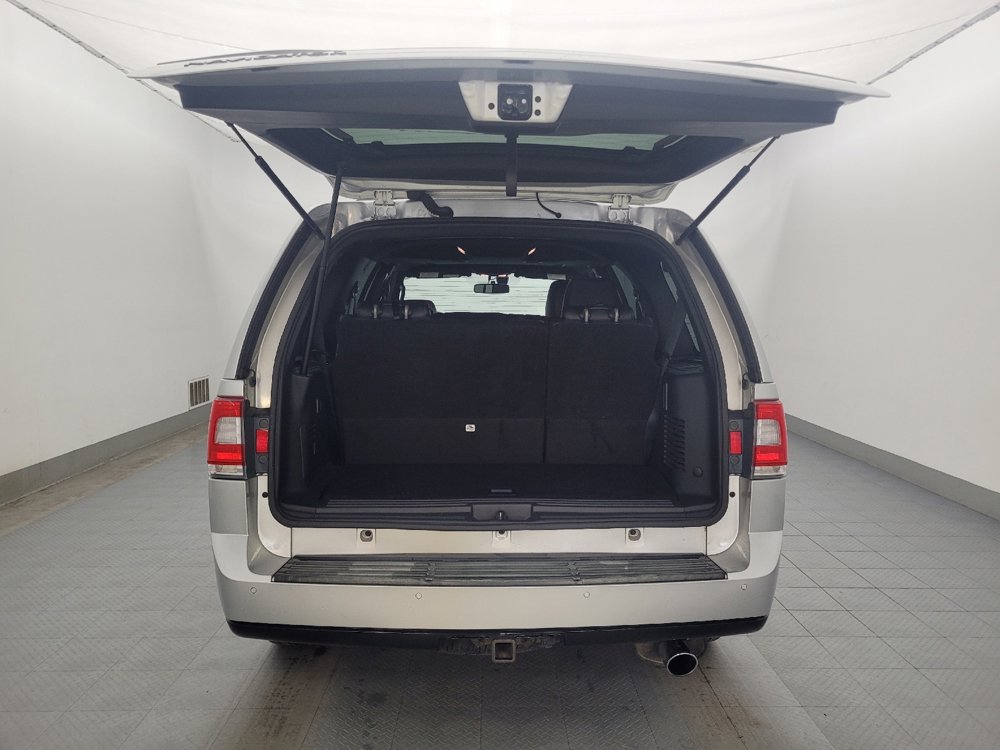 Used 2017 Lincoln Navigator Reserve RWD image 29