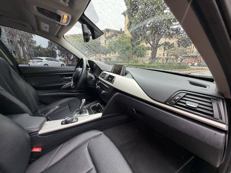 Used 2014 BMW 320i Sedan RWD image 47