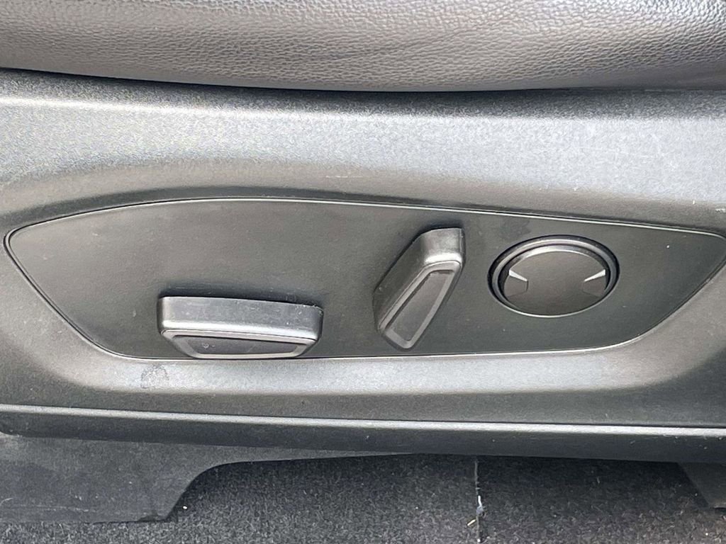 Certified 2021 Ford Explorer Limited w/ Equipment Group 301A image 14