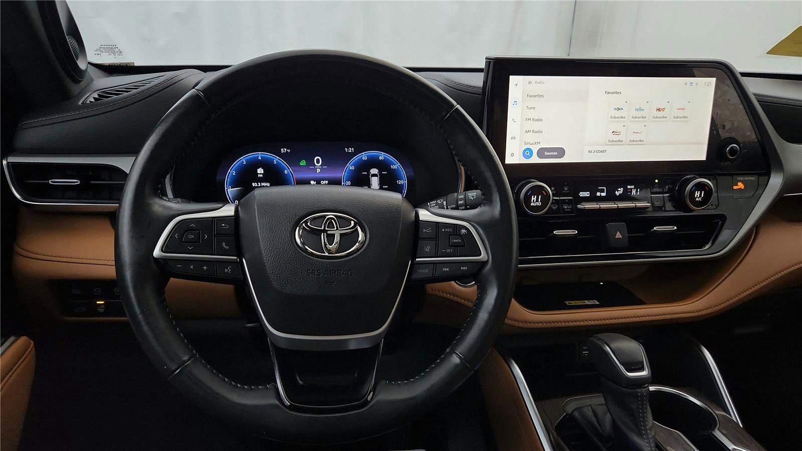 Used 2023 Toyota Highlander Platinum image 41