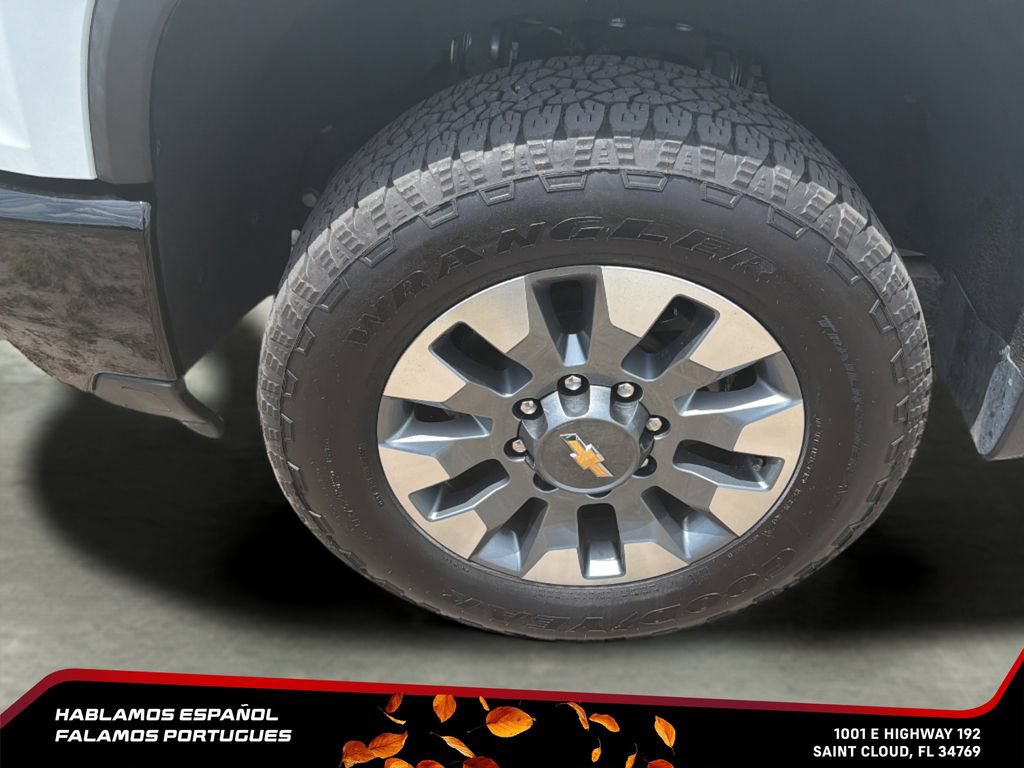 Used 2024 Chevrolet Silverado 2500 Custom w/ Custom Value Package AWD/4WD image 31