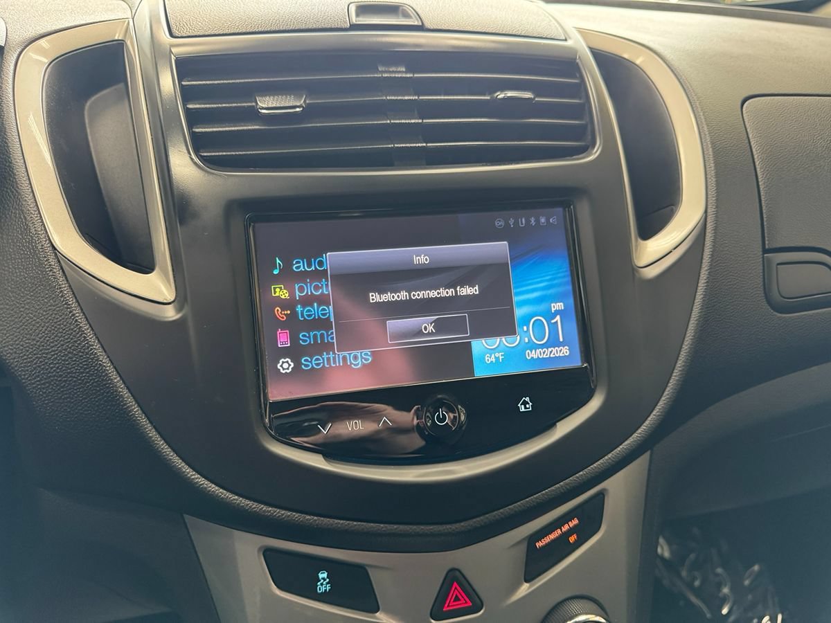 Used 2015 Chevrolet Trax LT FWD image 24
