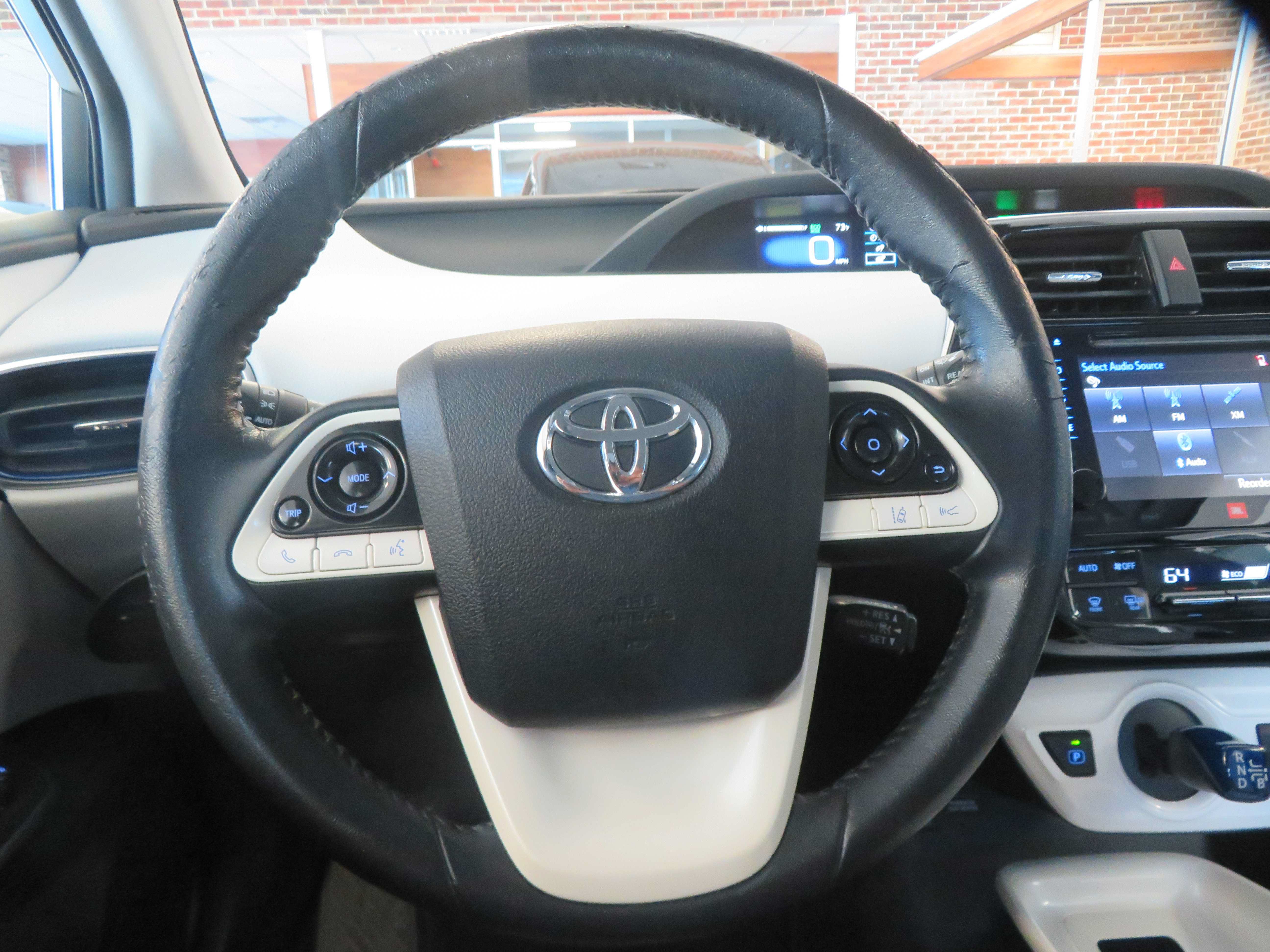 Used 2017 Toyota Prius Four Touring w/ Appearance Package FWD image 29