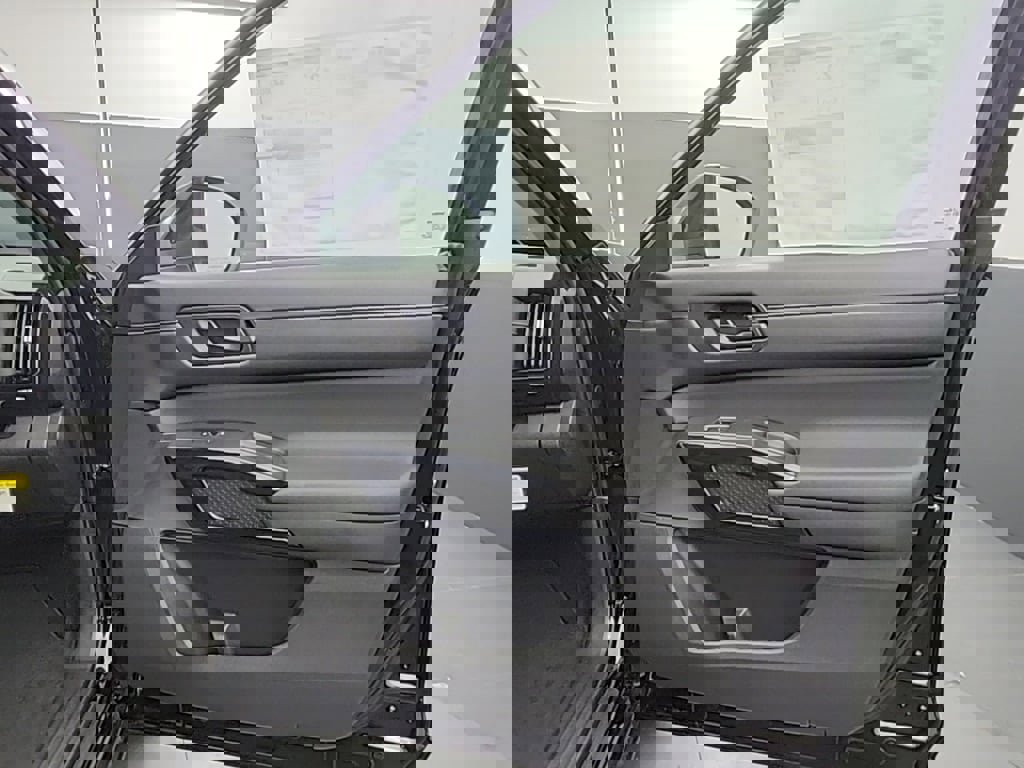 New 2025 Nissan Pathfinder S image 31