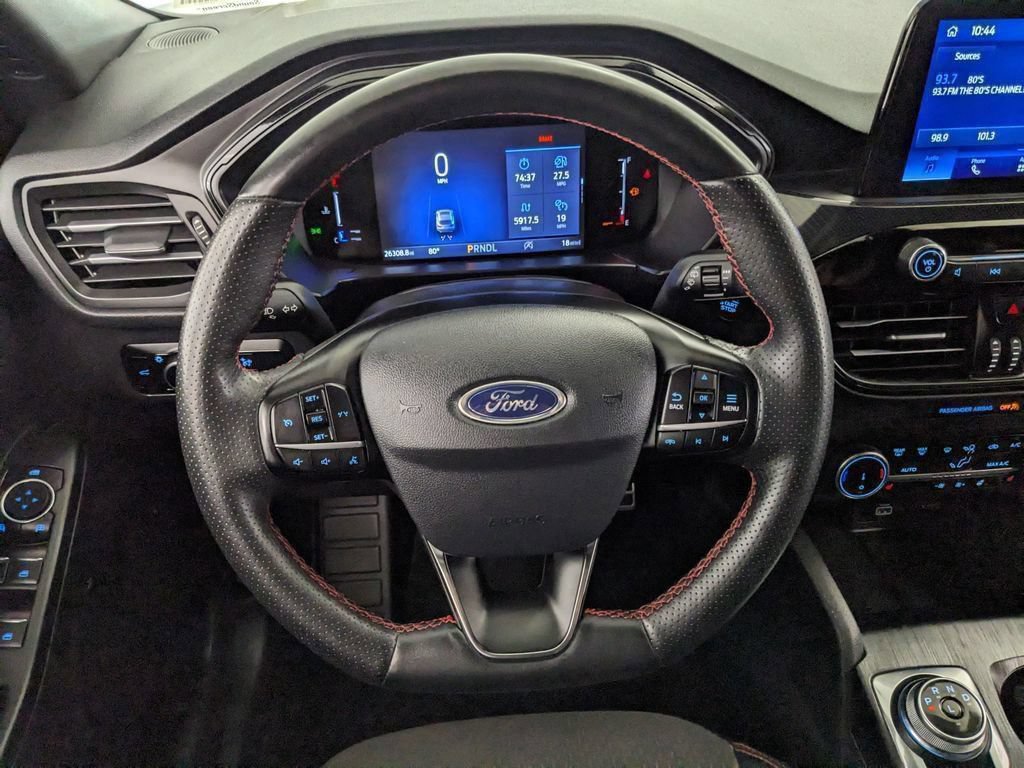 Certified 2024 Ford Escape ST-Line AWD/4WD image 9